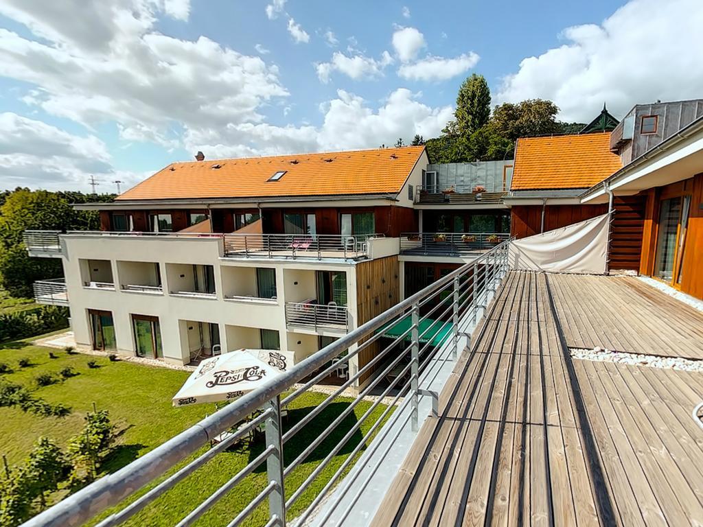 Hotel Bonvino Badacsony 바다초니토마이 외부 사진